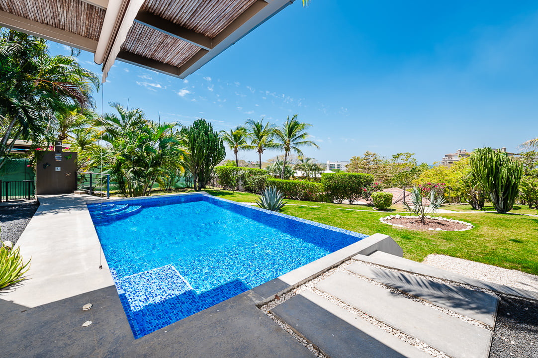 Casa Amani | Walking Distance to the Beach and Downtown Tamarindo!