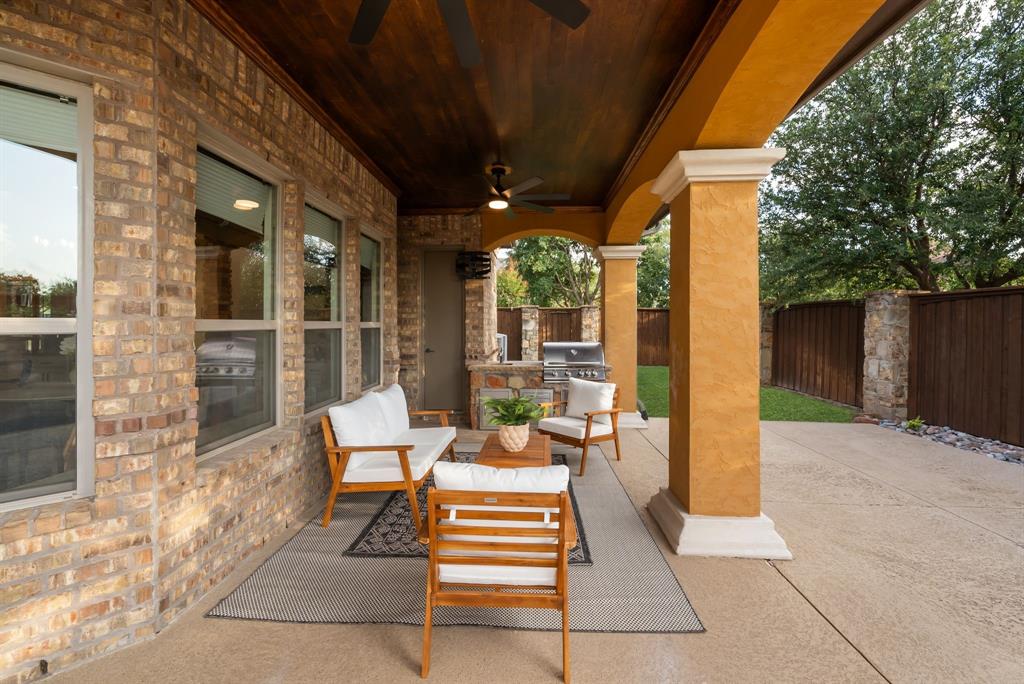 4012 Glenhurst Ln