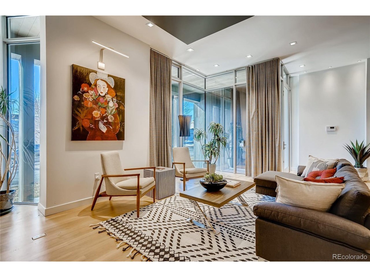 1105 W 37th Ave #3