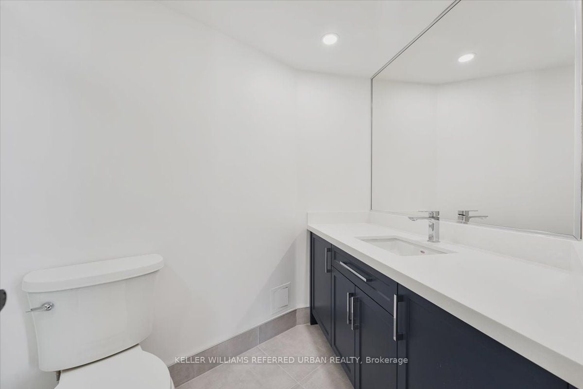 FAMILY LIVING PENTHOUSE