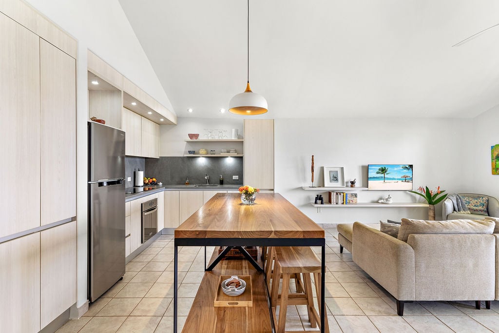 Pacific Beach #10 | Fully Renovated One-Bedroom with Panoramic Ocean & Marina Views