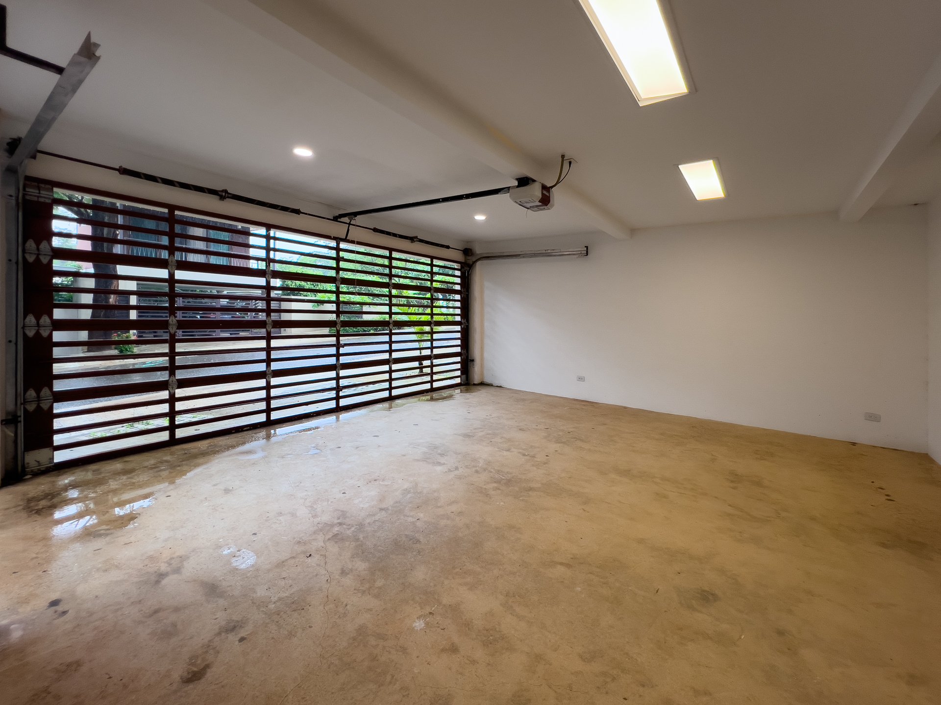 Casa Bromelia | At Tamarindo Park Elegant Fully Furnished Home with Mountain Views!