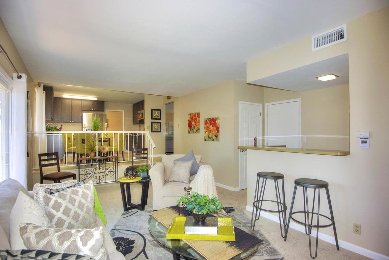 455 S Park Victoria Dr