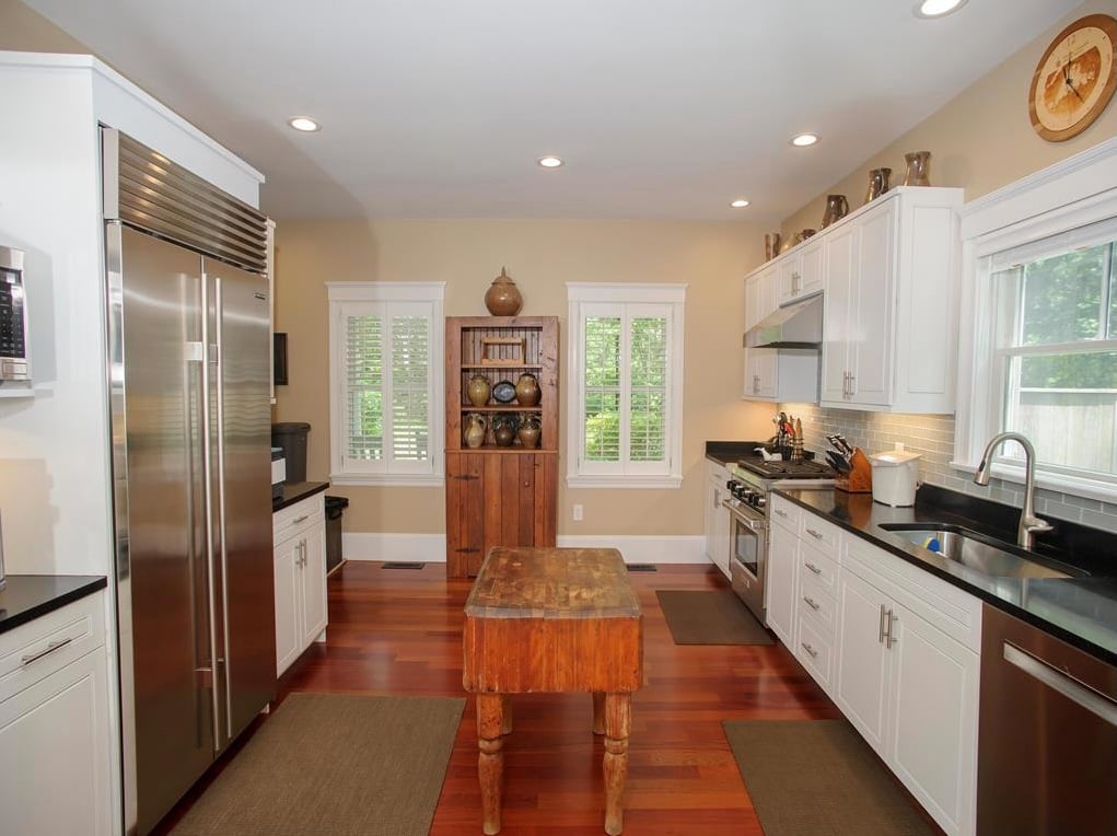 225 Great Plains Rd