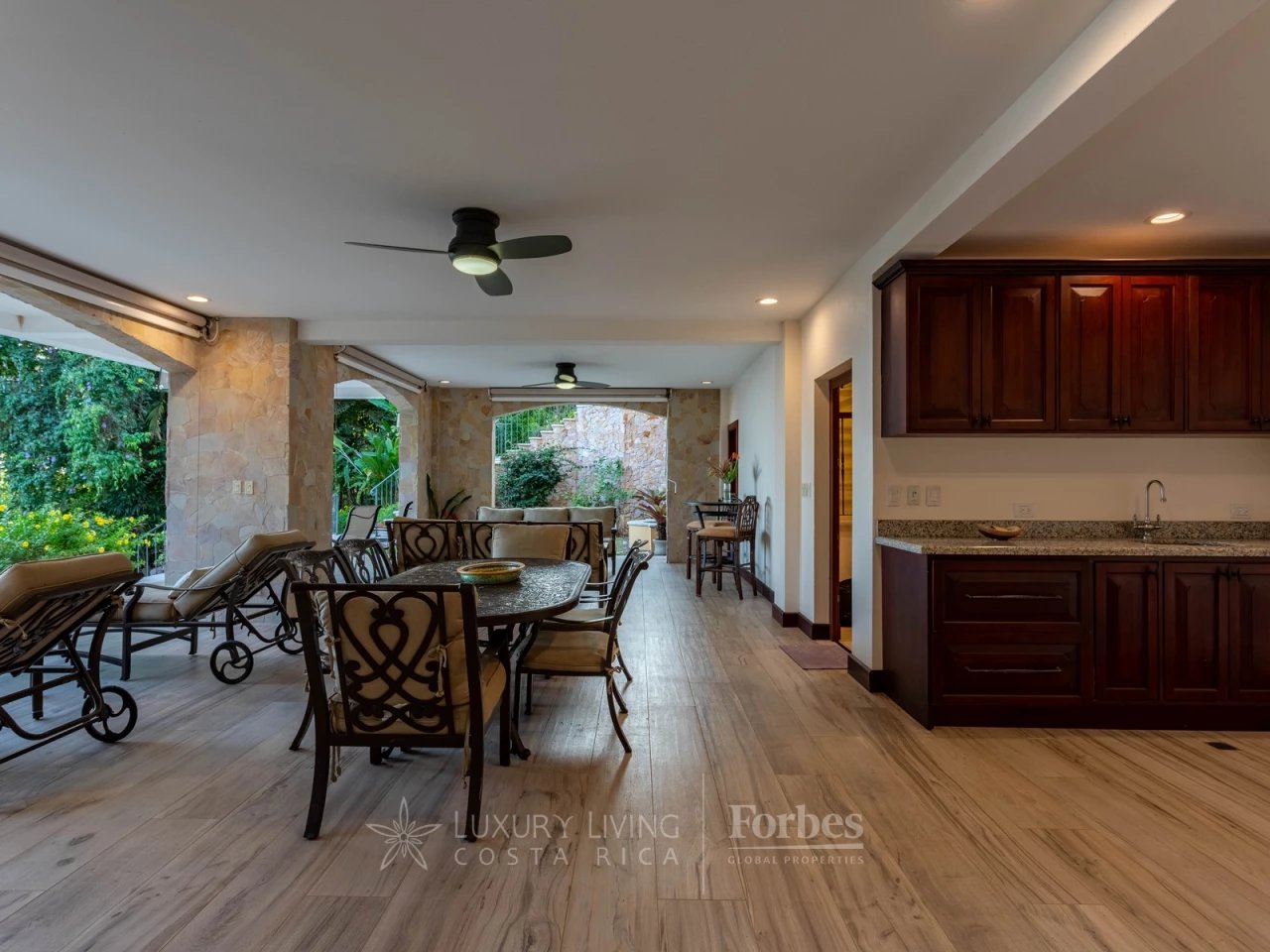 20878 - A Luxurious Sanctuary in Costa Rica's Pacific Jungle