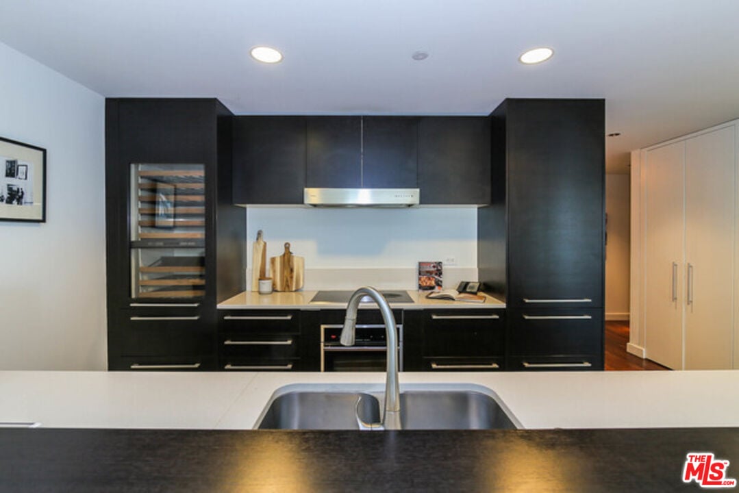 6250 Hollywood Blvd, #10N