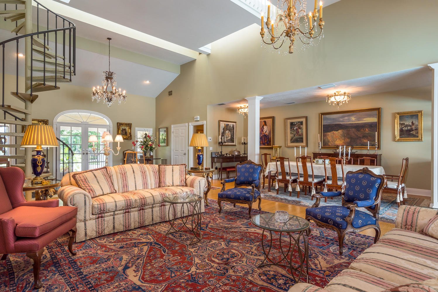 1329 Vista Dr