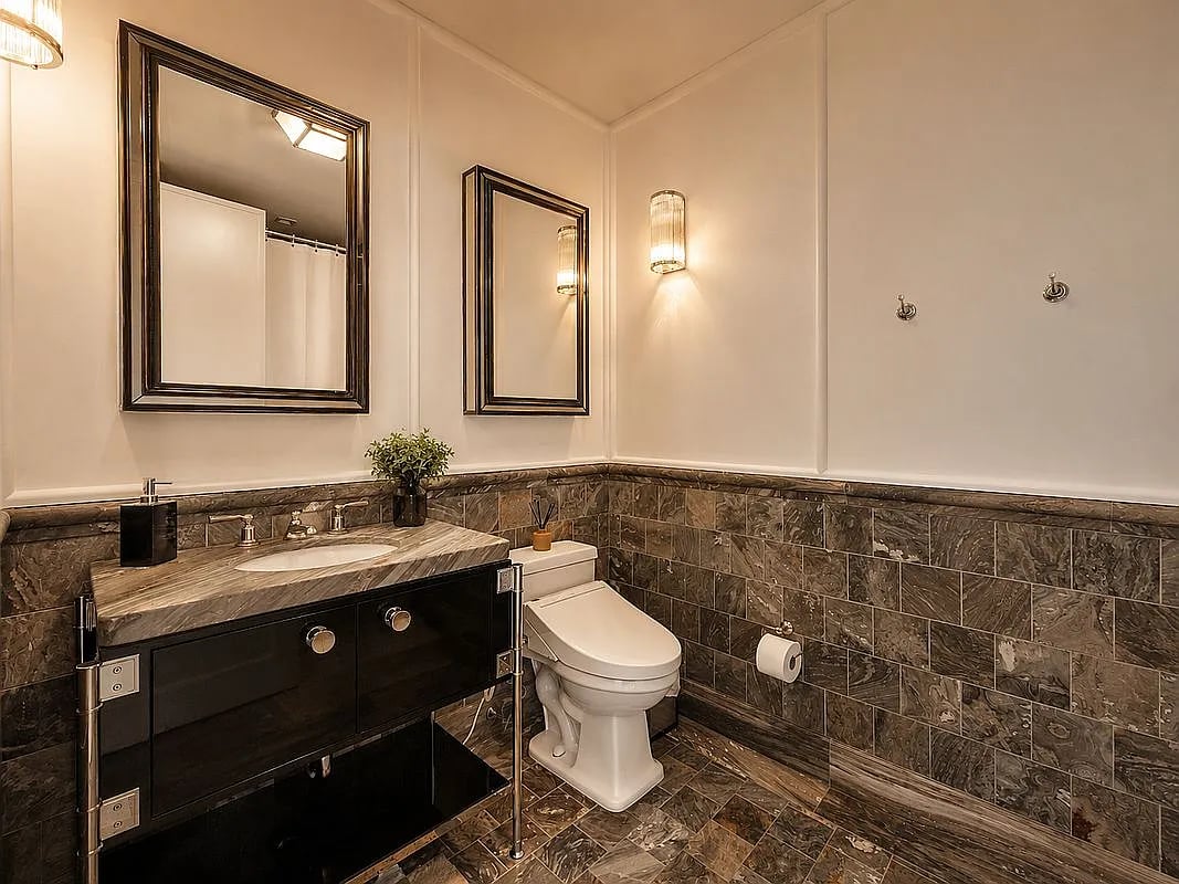 45 E 22nd St #26A