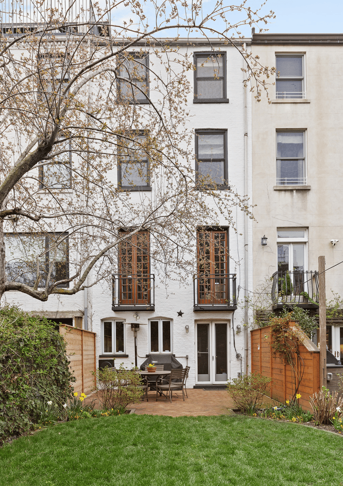 290 Hicks Street