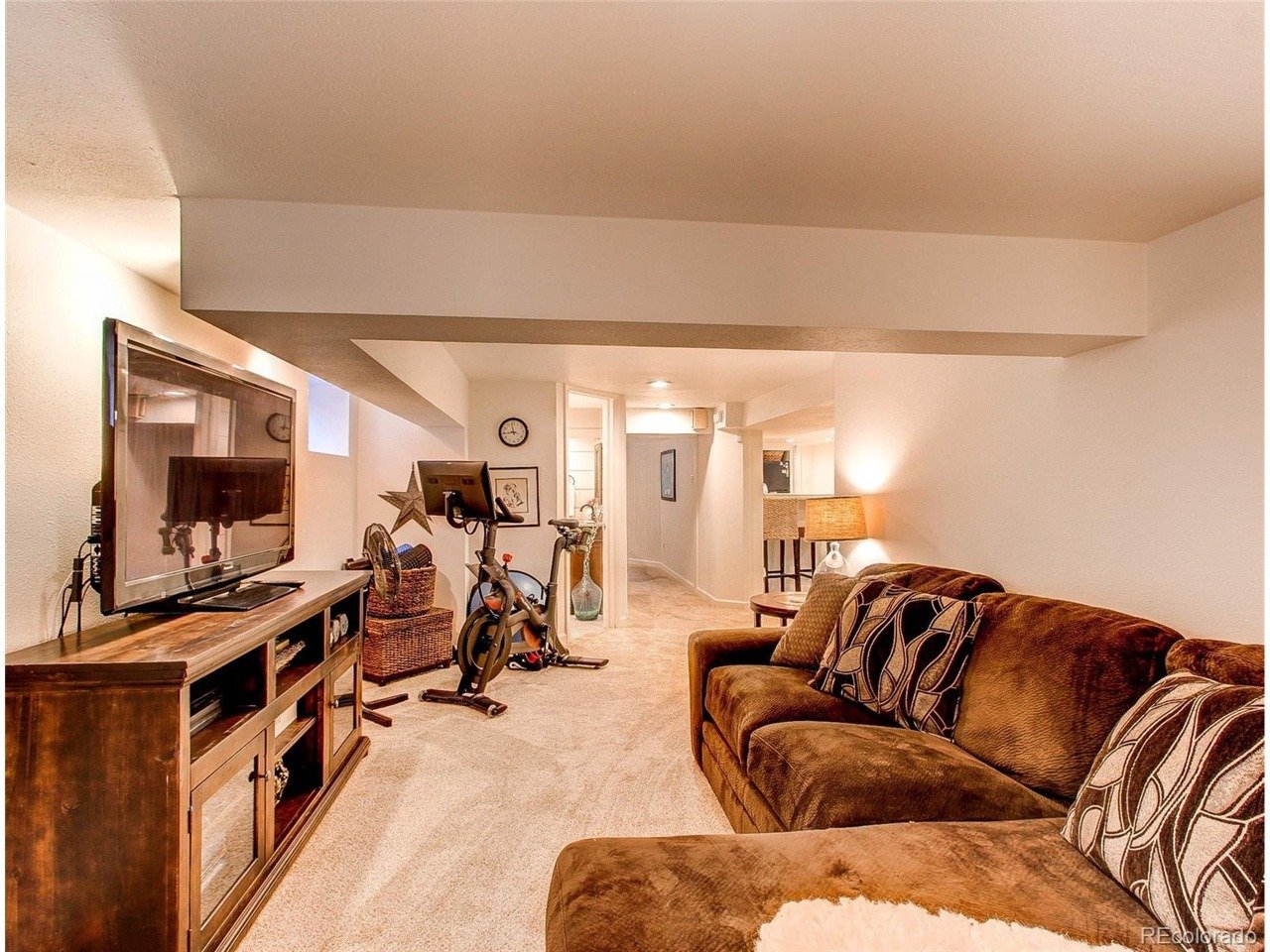 2605 W 37th Ave
