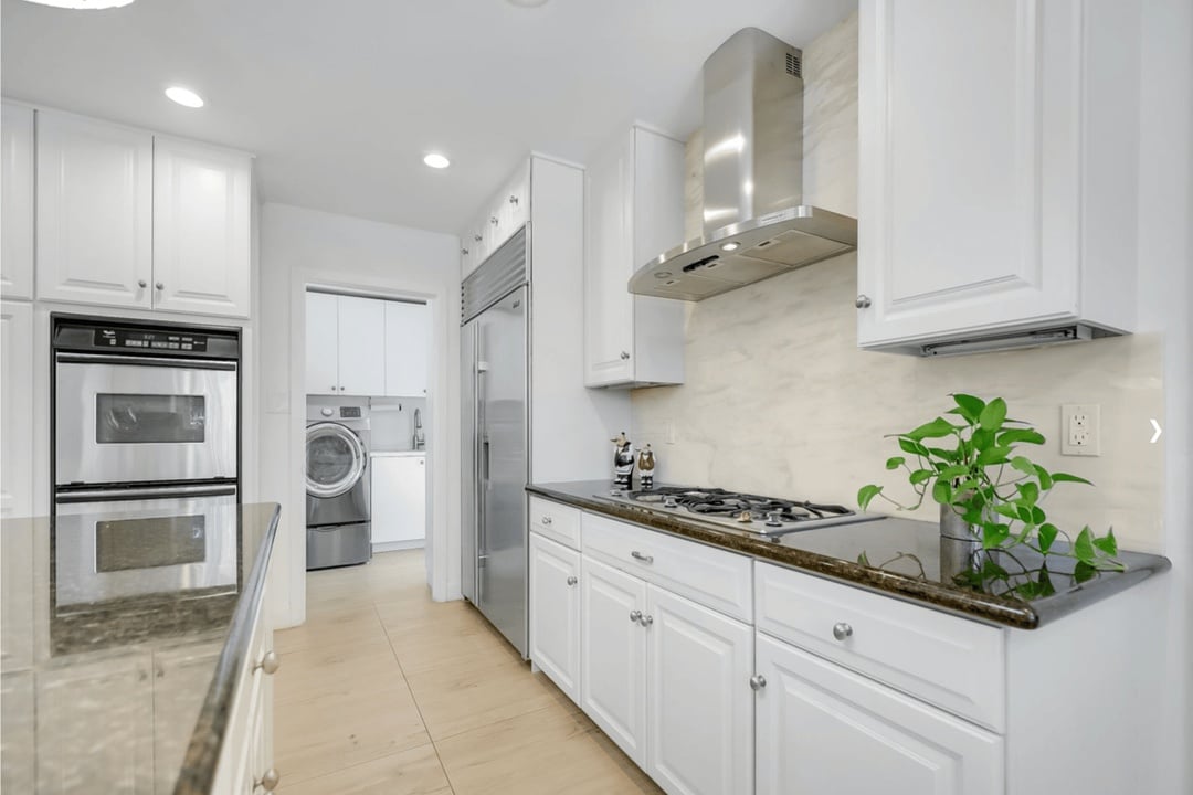 Luxe, Bellagio, 90049