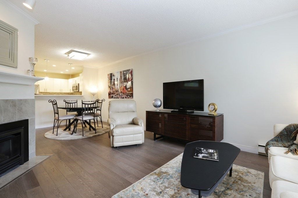 2800 Chesterfield Ave, #210