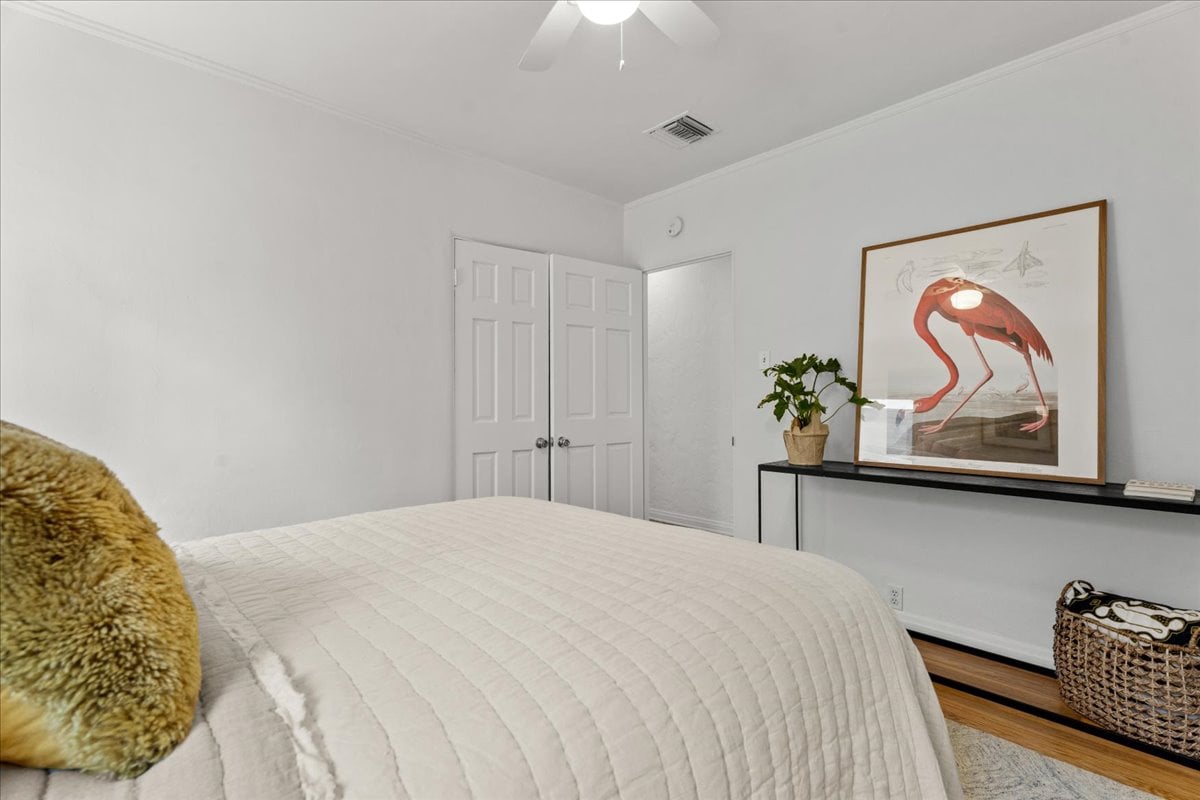 "Island living" in Studio City