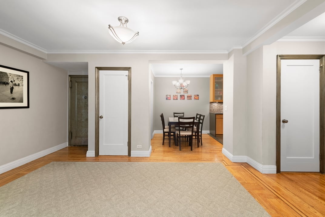 152 E 94th St, Unit: 3J