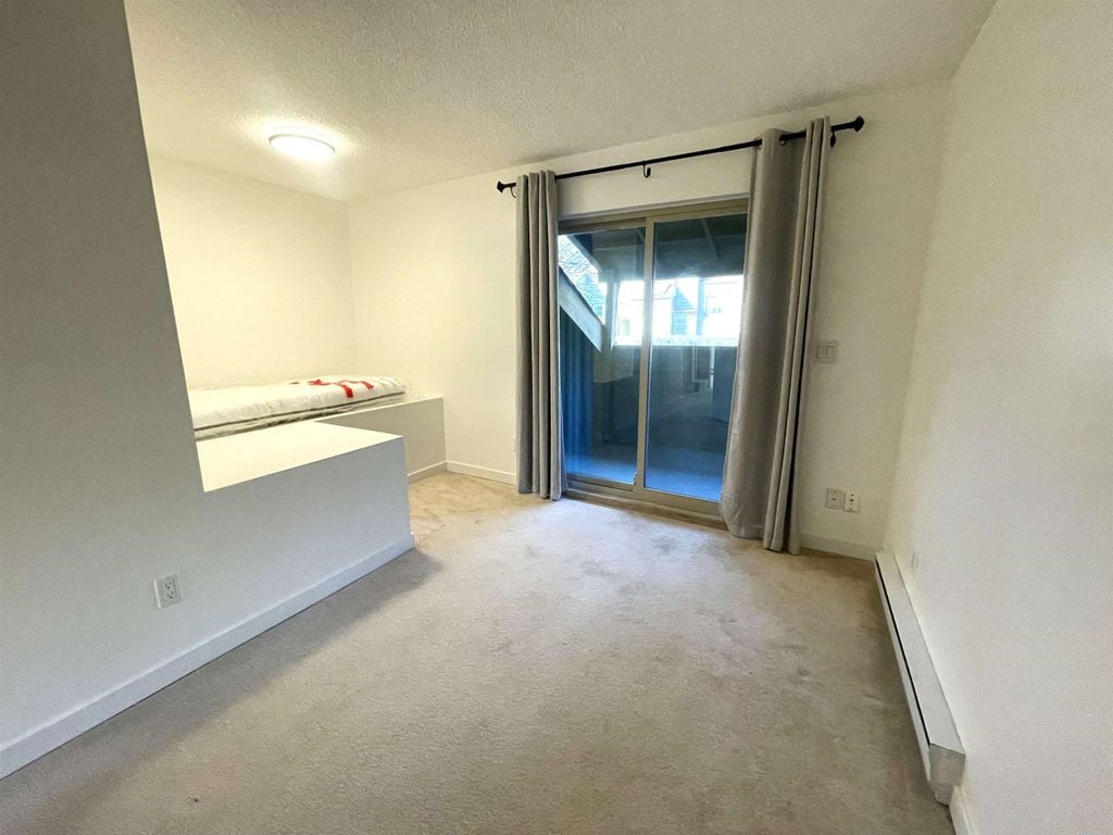 8132 Laval Pl