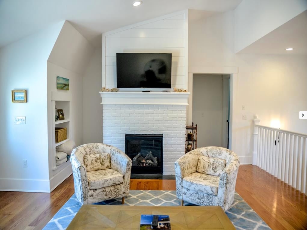 264 Katama Rd