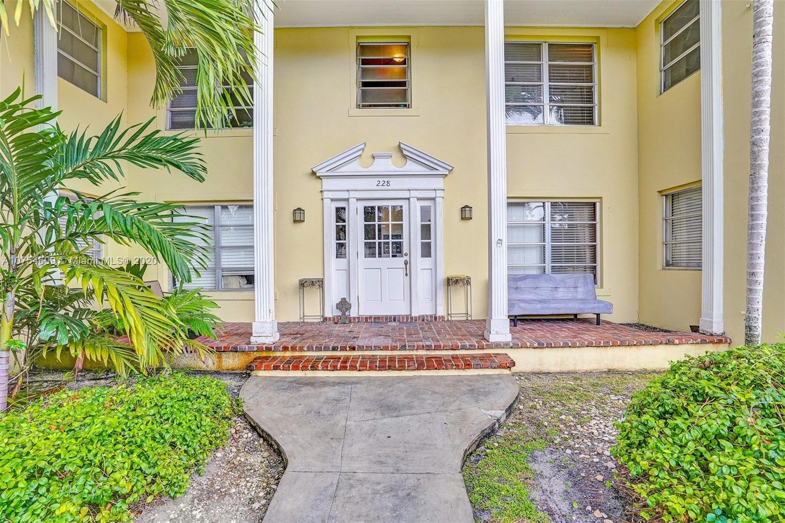 228 Madeira Ave