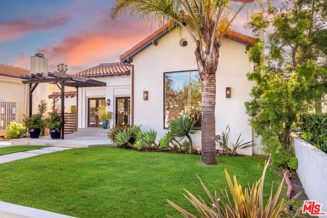 455 N La Jolla Ave