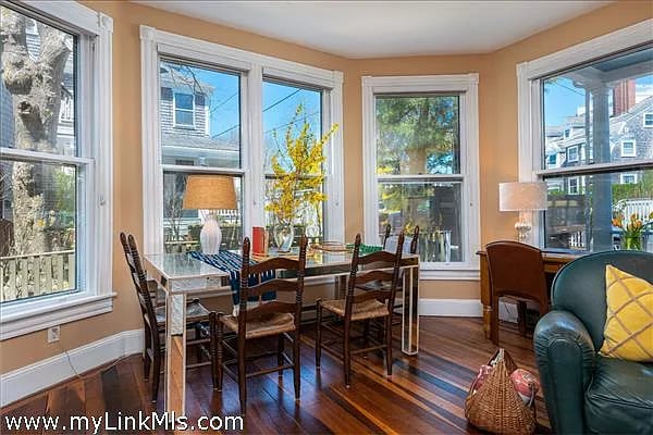 8 Cliff Road #2
