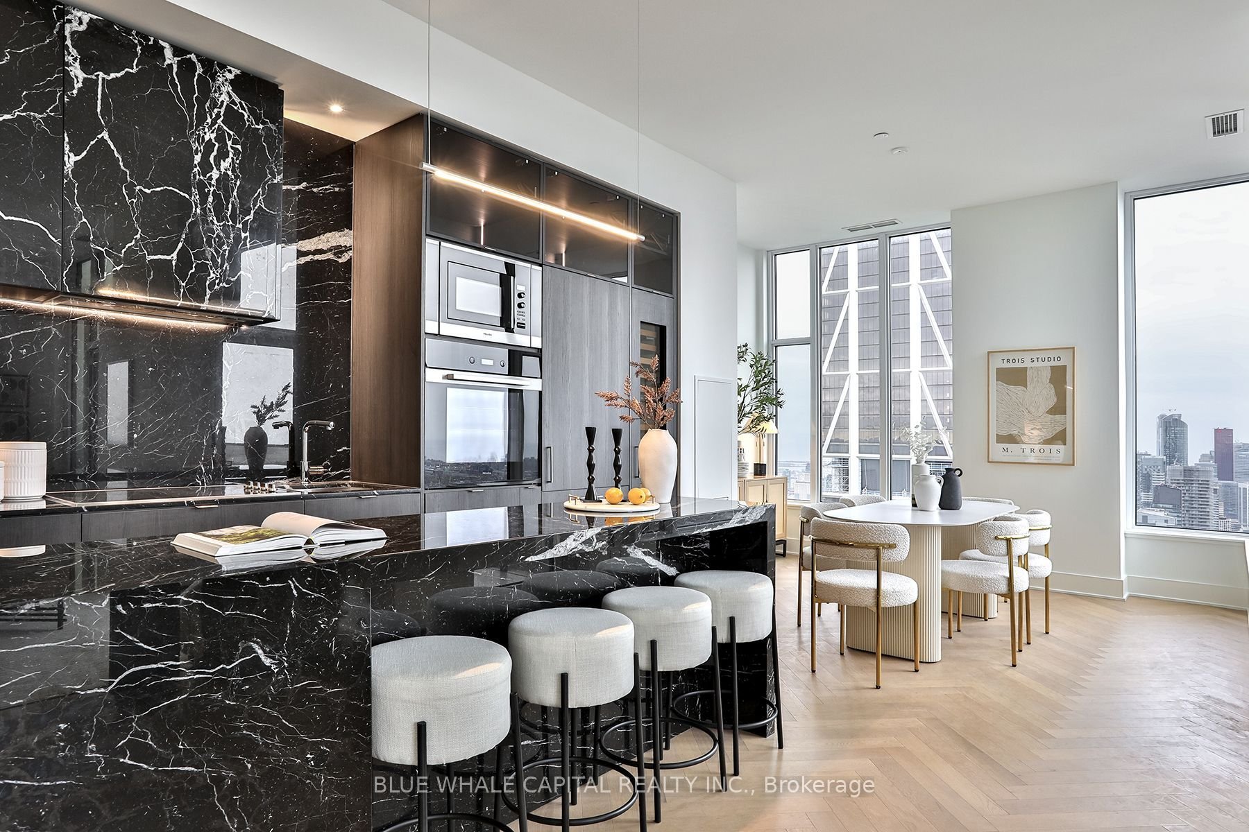 11 YORKVILLE PENTHOUSE 