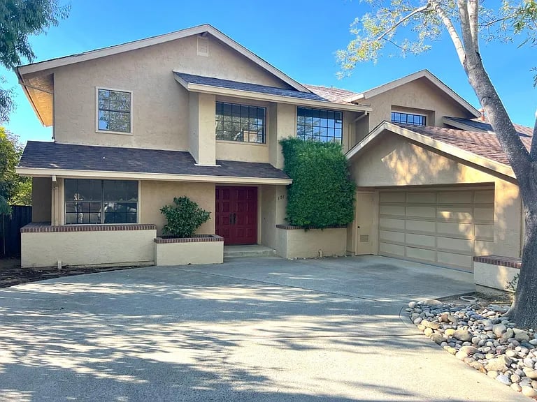 108 Normandy Ct