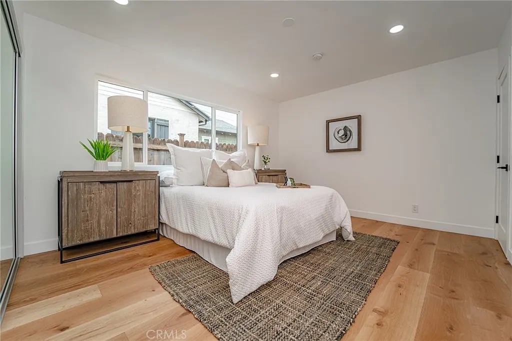 1670 Casitas Ave