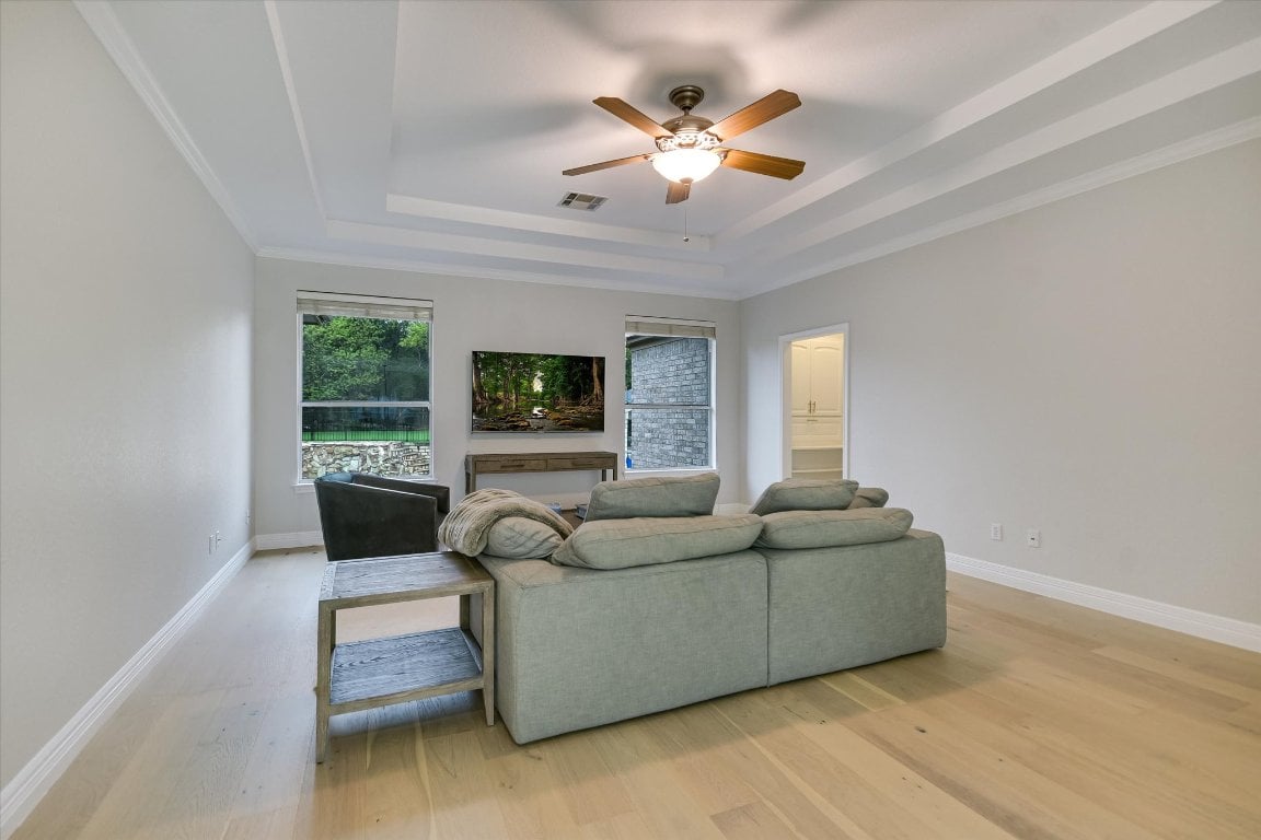 2112 Cliffs Edge Dr