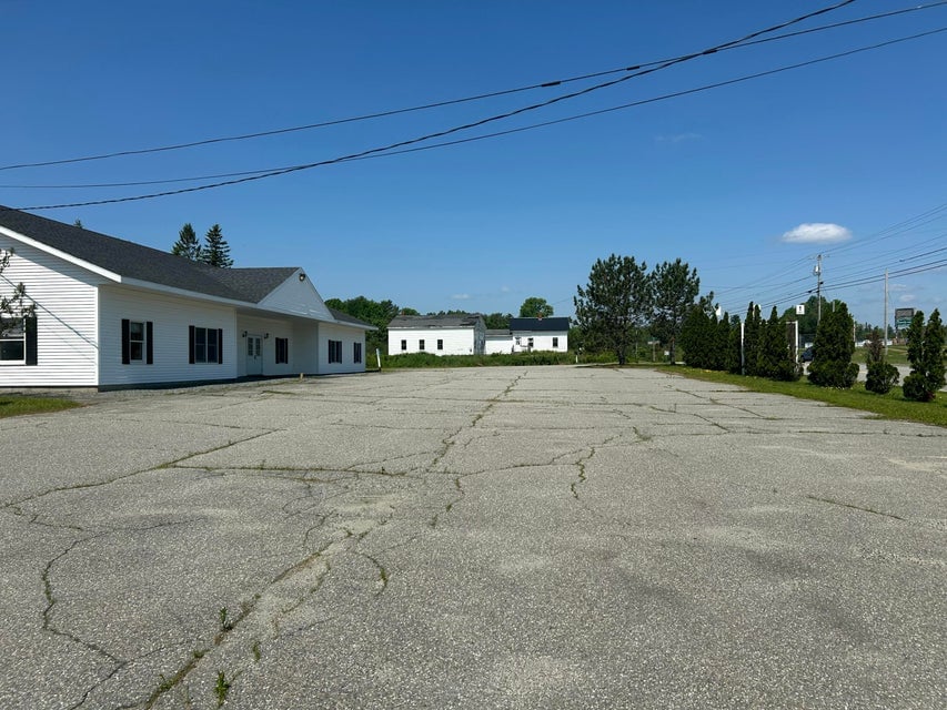 190 Bangor Road Ellsworth, ME 04605