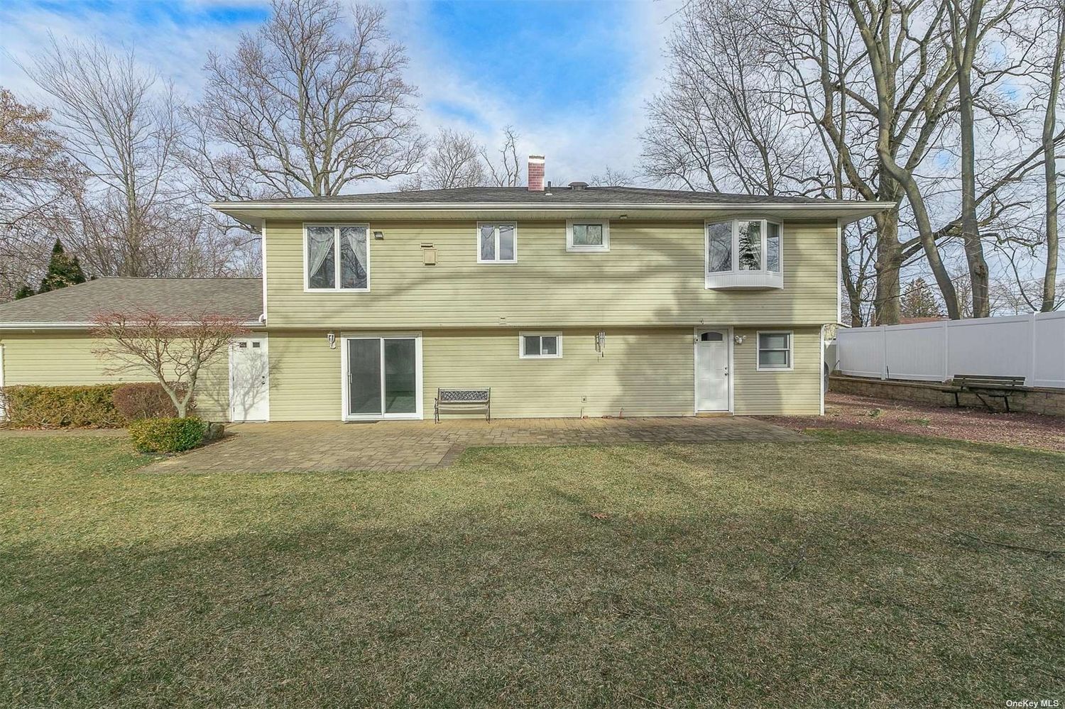 37 Laurel Rd