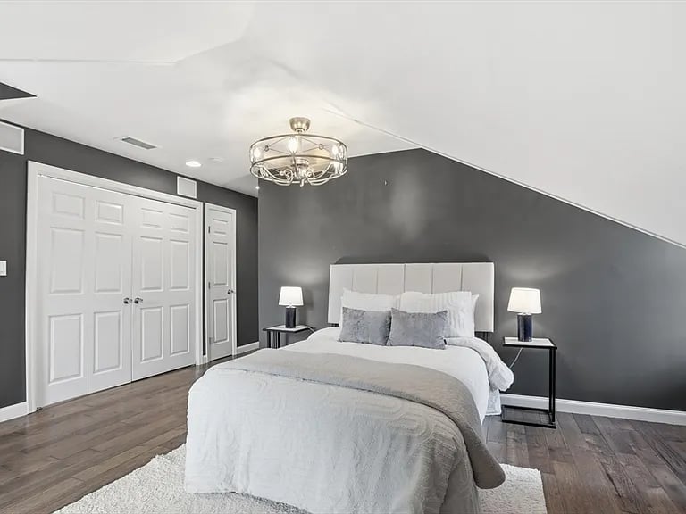 83 Church St APT 15