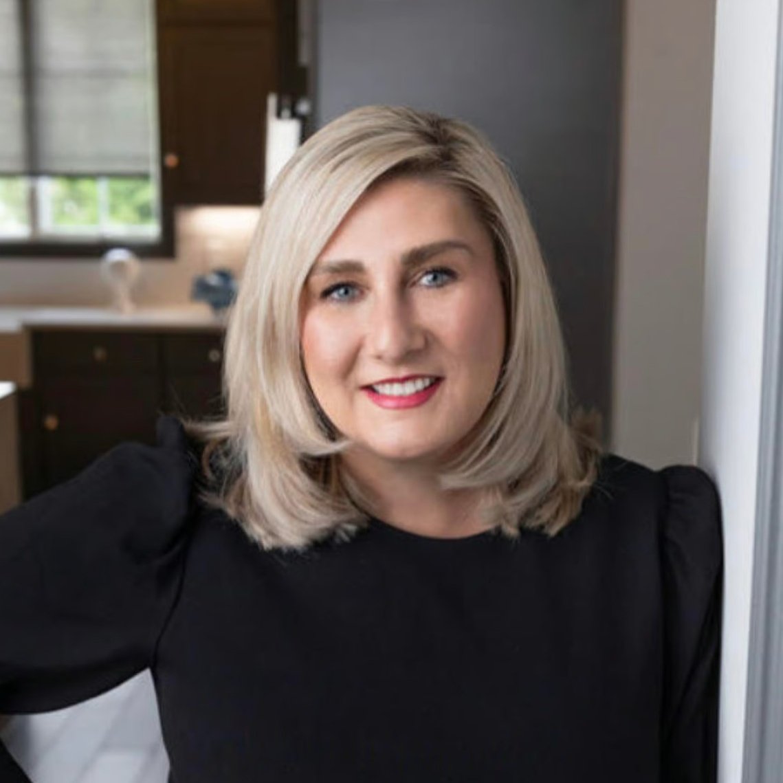 Trish Savage Chattanooga, TN Real Estate Agent Headshot