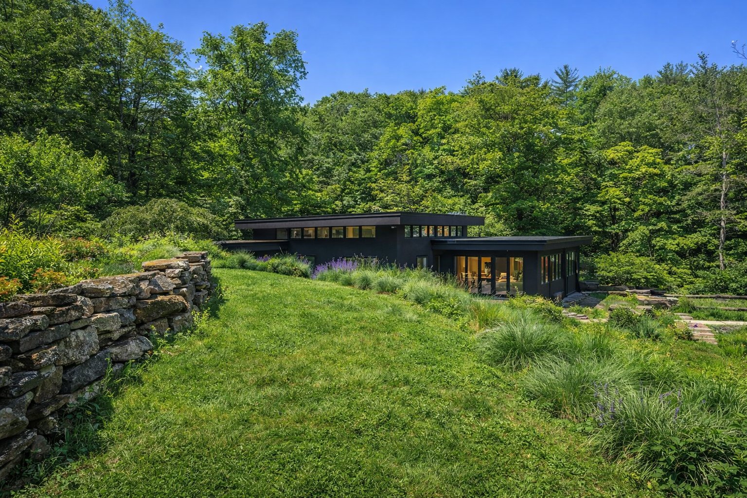 5015 Crow Hill Rd