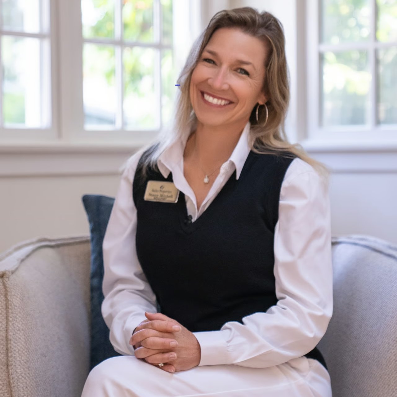 Stacey Mitchell Santa Cruz, CA Real Estate Agent Headshot