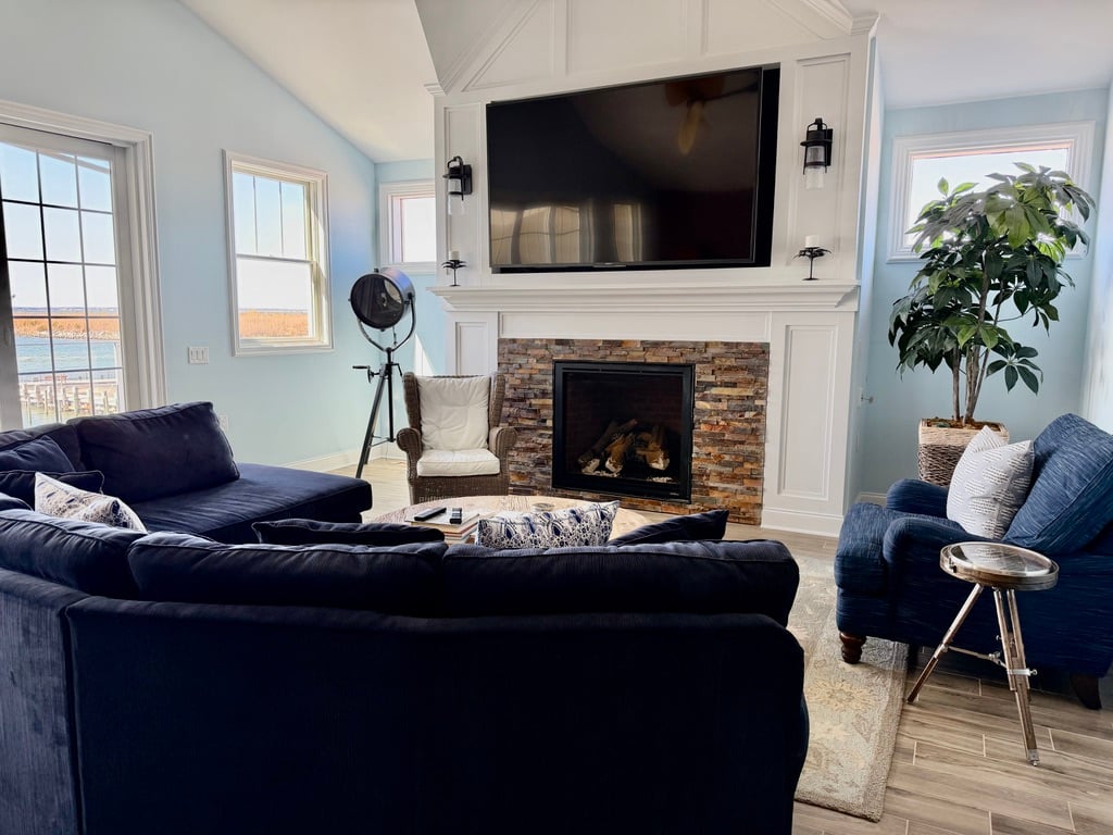 100 N. West Ave #7B, Beach Haven