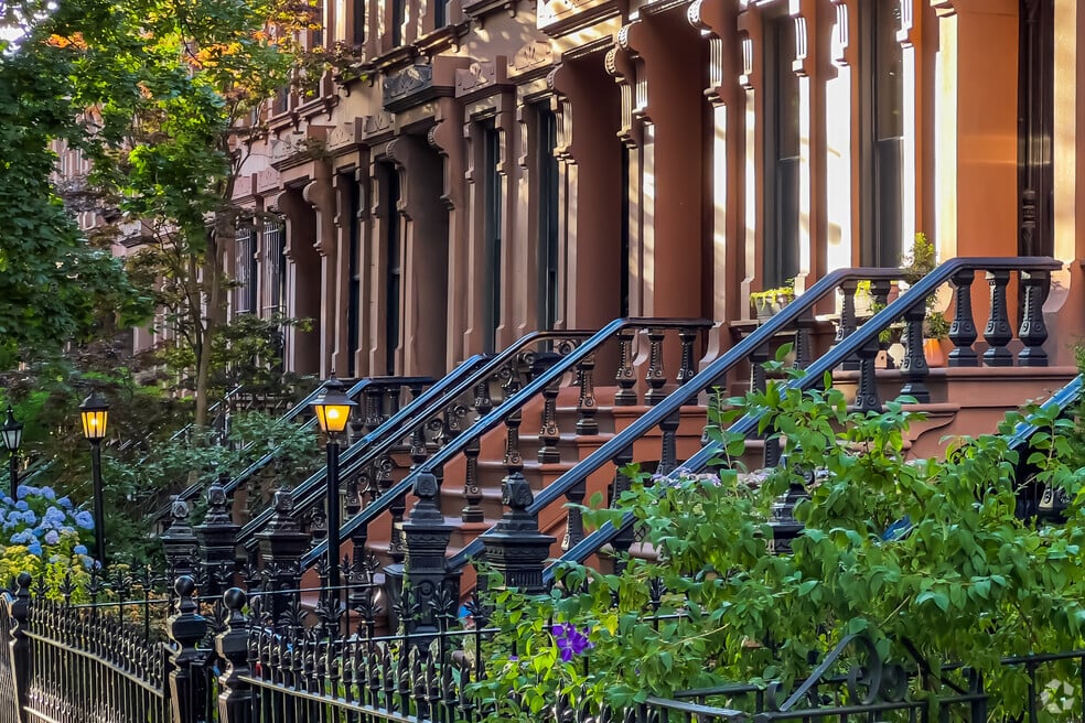 Brooklyn Luxury Report: April 28, 2025 - May 4, 2025