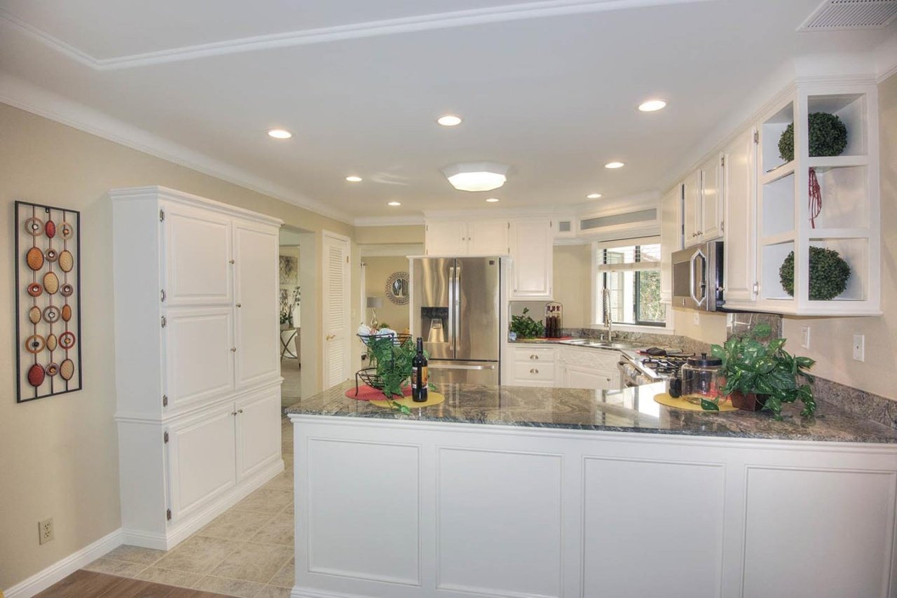 11332 Rolling Hills Dr