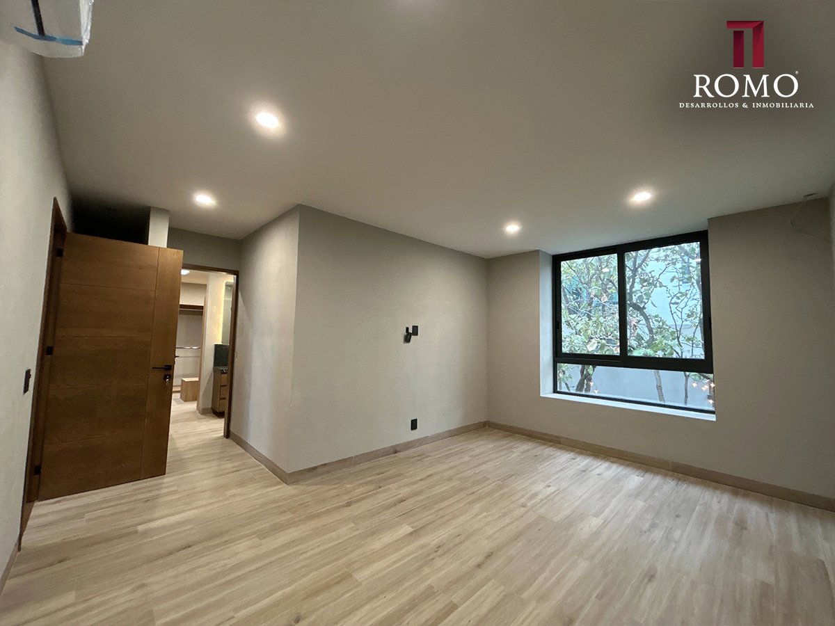 CASA CARRILLO EN VENTA EN BUGAMBILIAS $23'400,000.00 MN