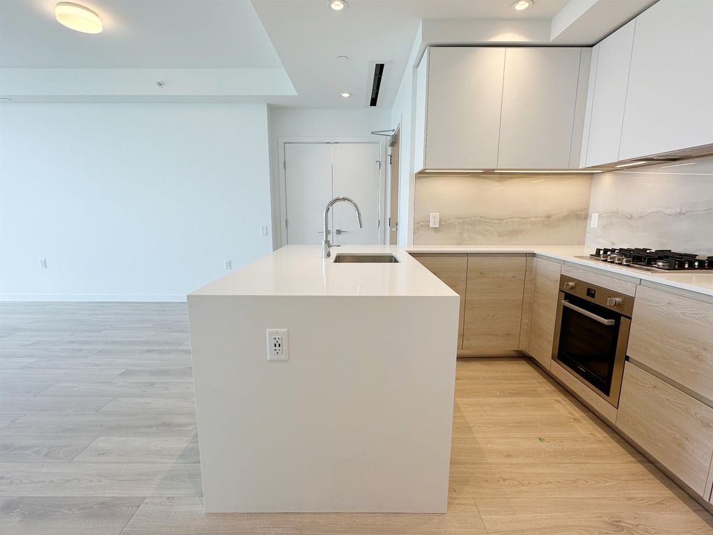 680 Quayside Dr, #1401