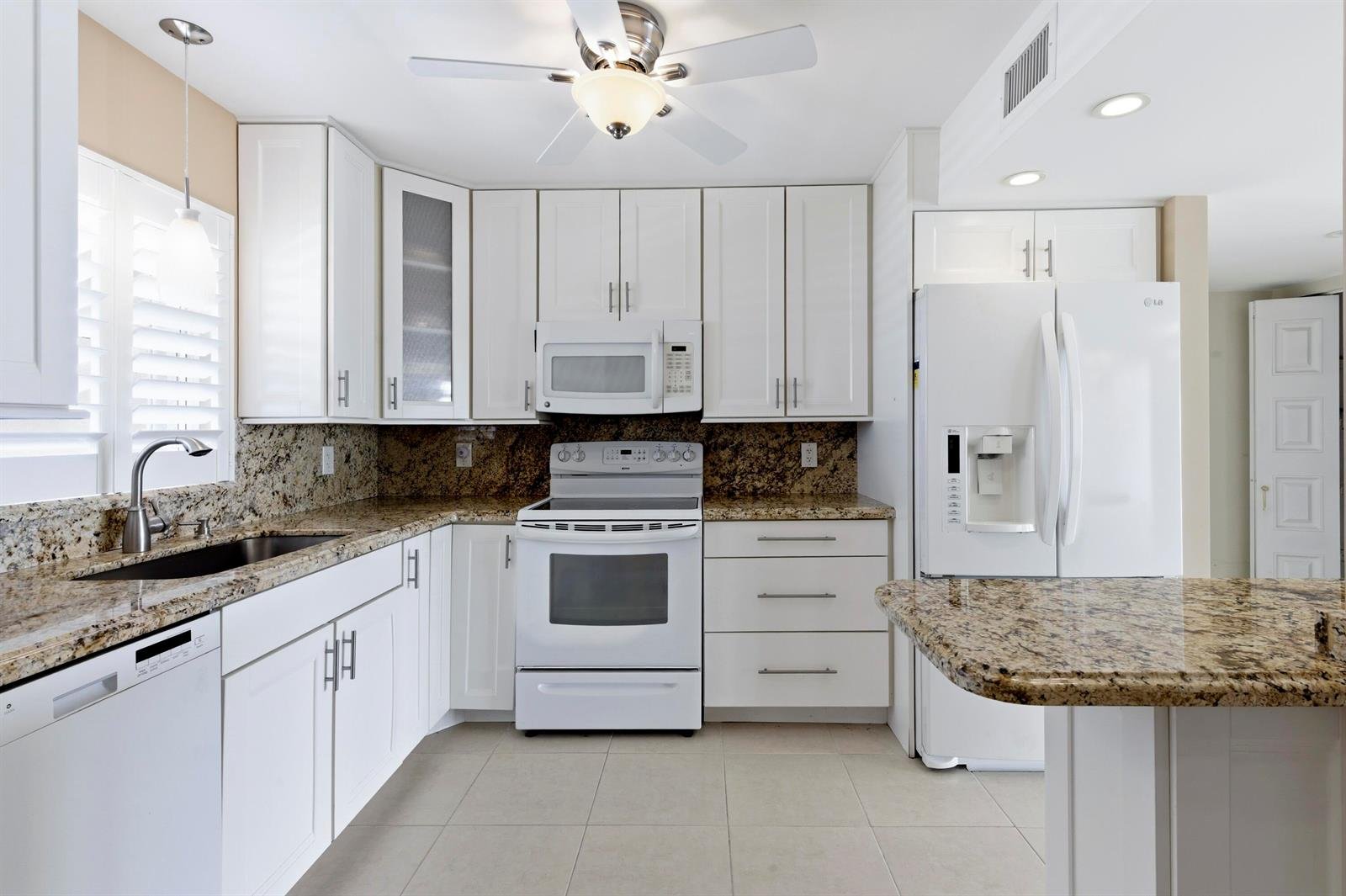 801 Lake Shore Drive #817