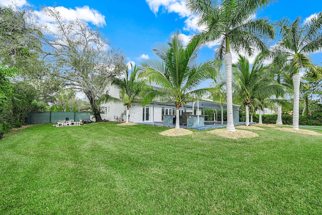 7830 SW 120th St