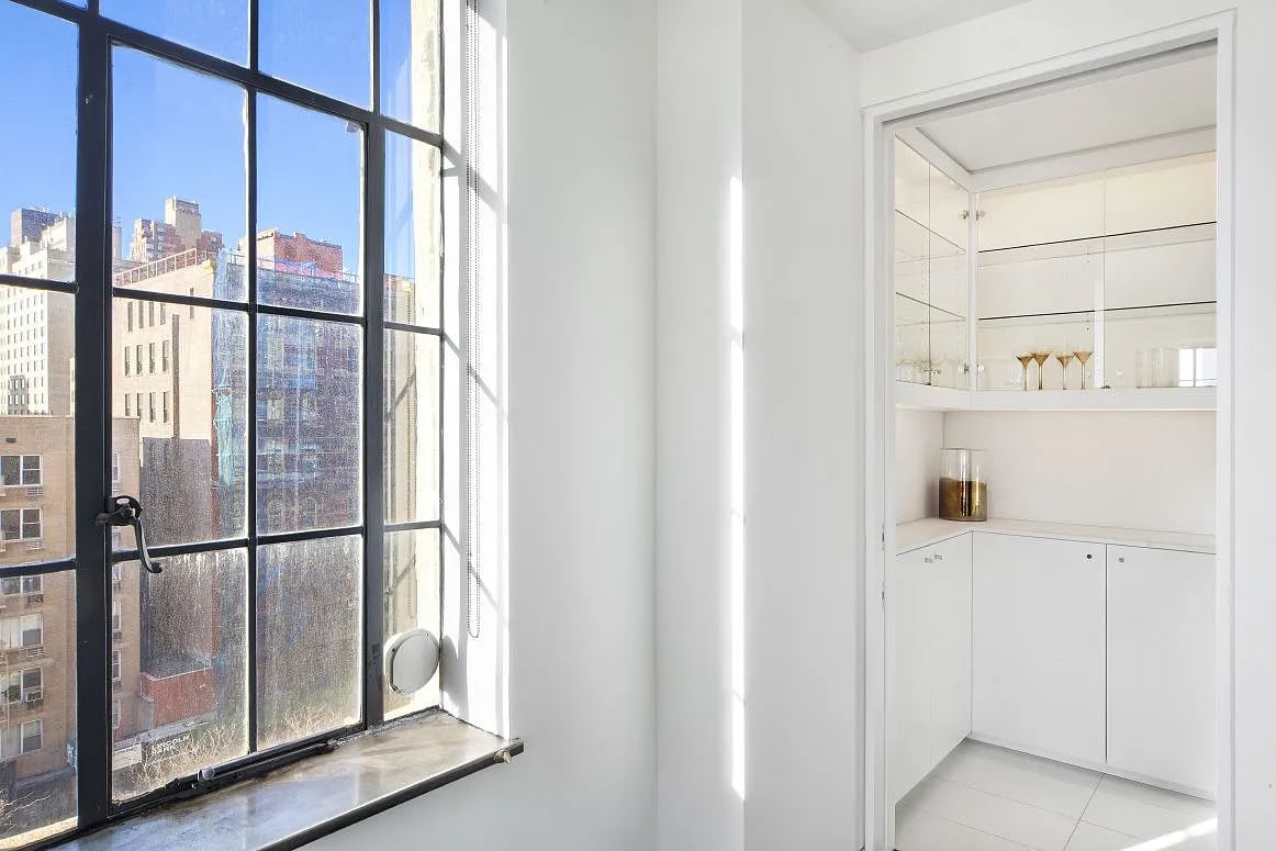 353 West 56th St, #8A