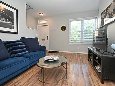 273 E 8th Ave