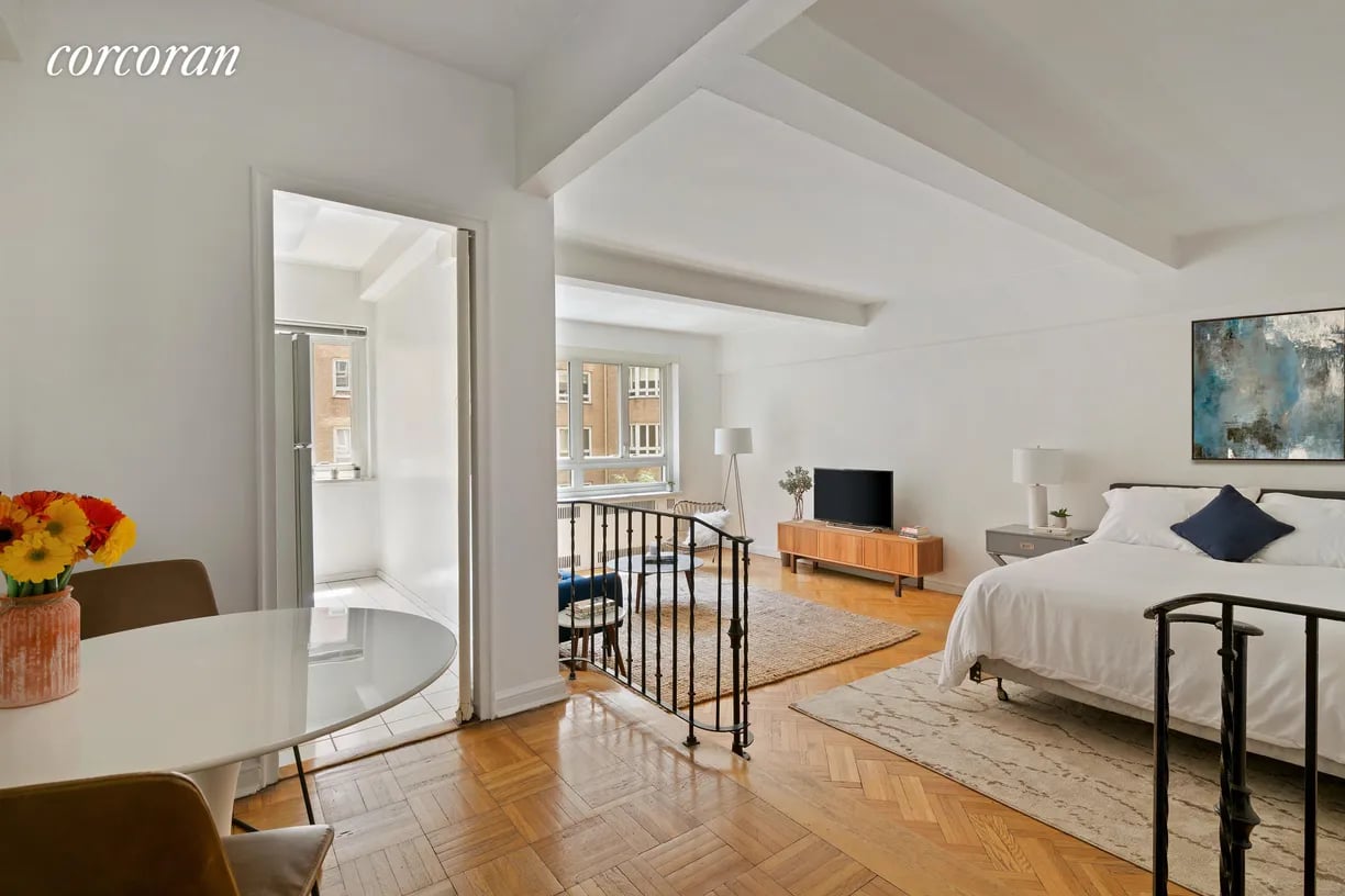 333 W 57th St Apt 5F