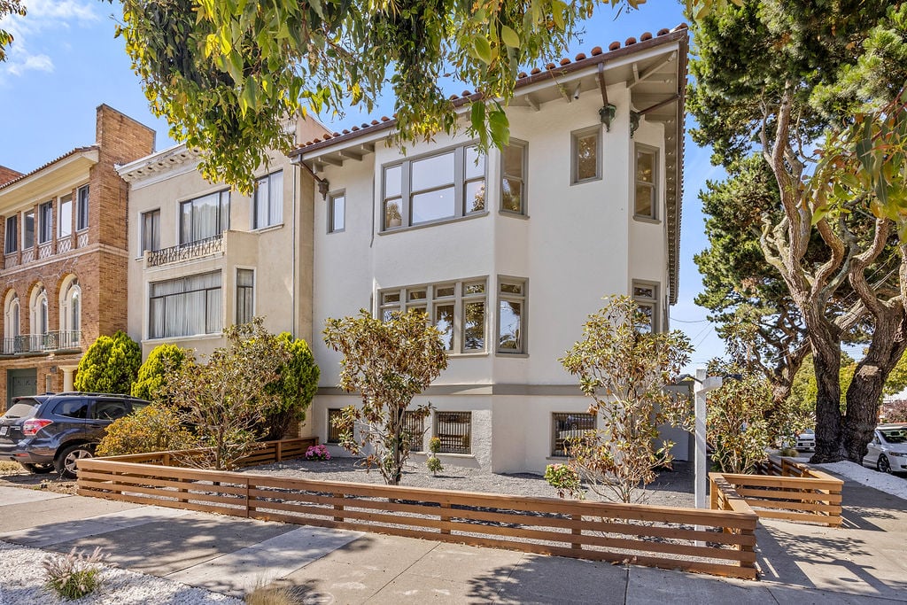 785 3rd Avenue · Photo 82