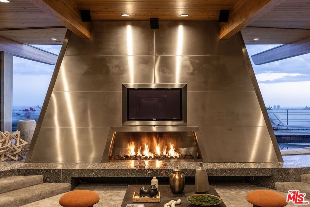 Orion Crest, Devlin Dr, 90069