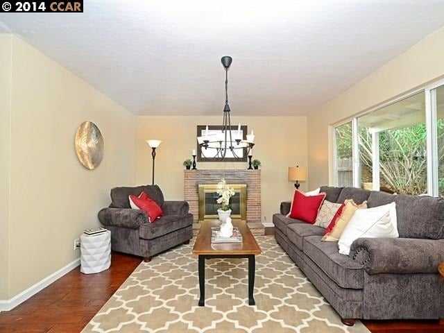 5 Lincolnshire Ct