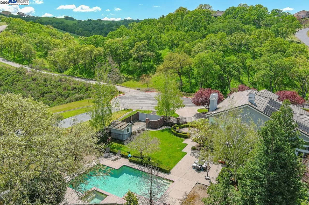 1398 Benedict Ct