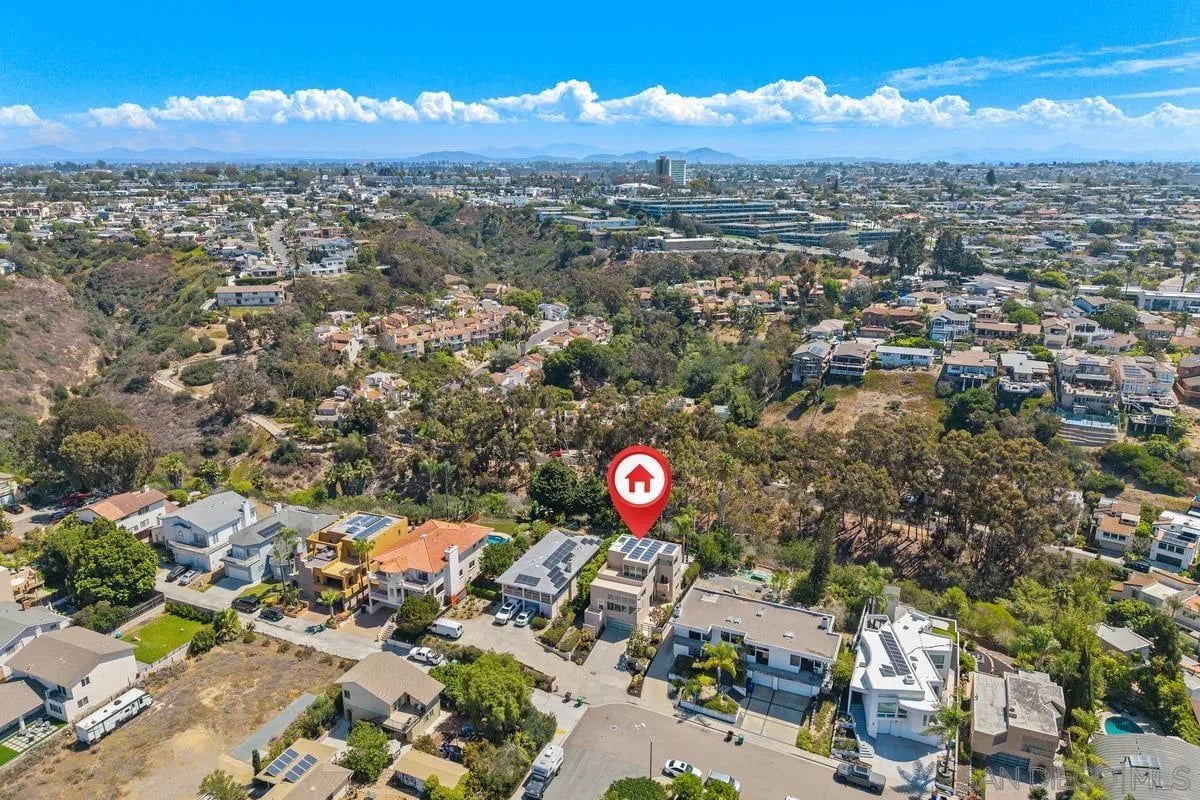 2885 Fallbrook Ln