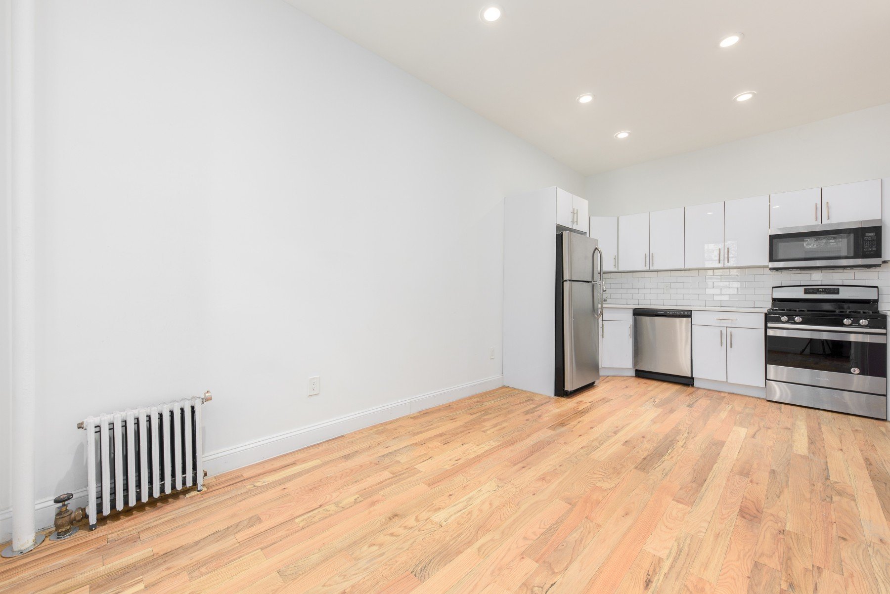 1045 Sterling Place Unit: 1E