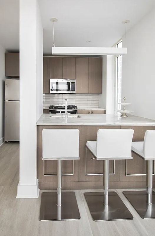 No Broker Fee - Stunning 2 Bedroom - Downtown Brooklyn